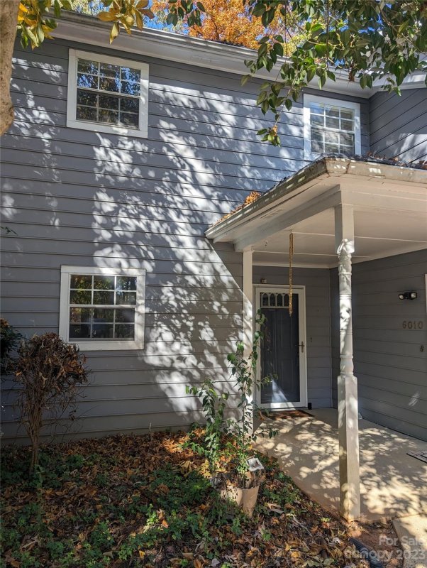Property image 2 at 6008 Winged Elm Court, Charlotte, NC 28212