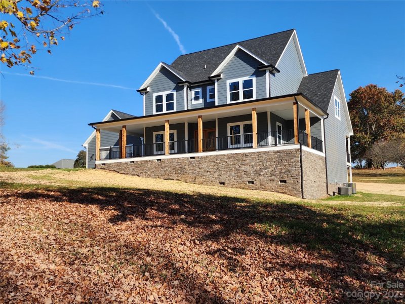 Property image 2 at 34 Colts Neck Lane, Taylorsville, NC 28681