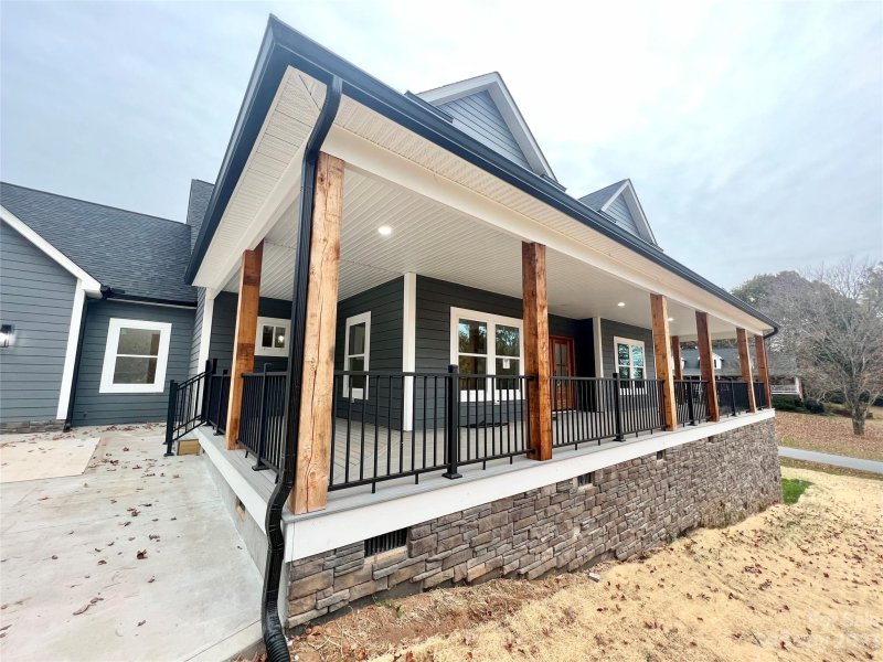 Property image 5 at 34 Colts Neck Lane, Taylorsville, NC 28681