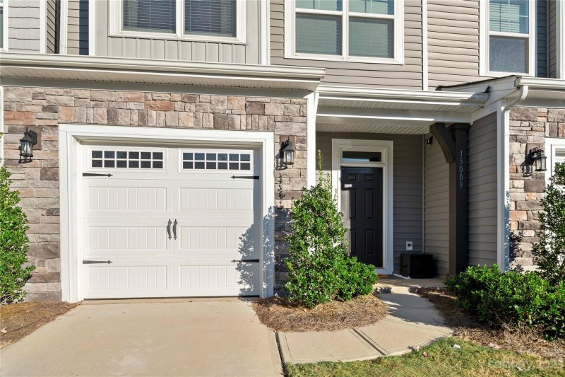 Property image 2 at 15009 Savannah Hall Drive, Charlotte, NC 28273