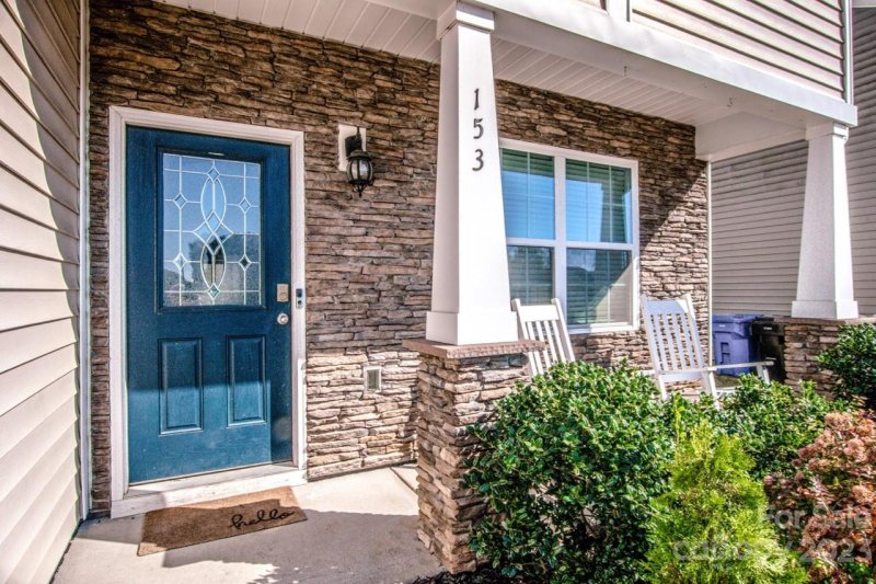 Property image 2 at 153 Kingsway Drive, Mooresville, NC 28115