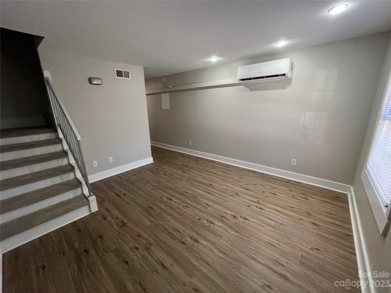 Property image 3 at 640 Chipley Avenue, Charlotte, NC 28205