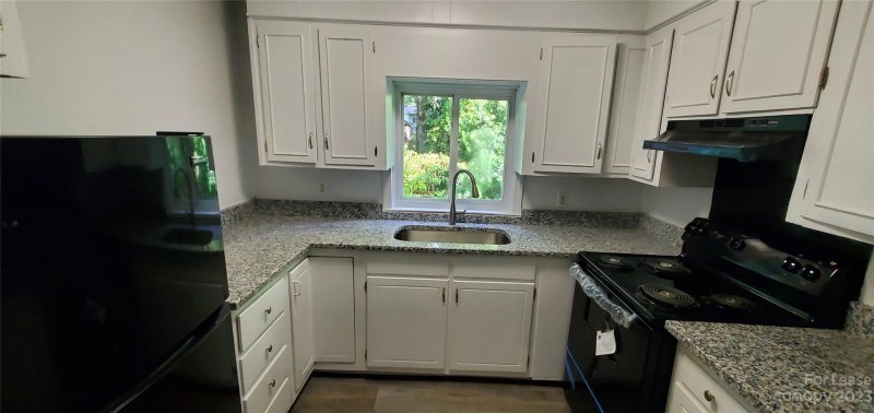 Property image 3 at 4707 Woodstone Drive, Charlotte, NC 28269