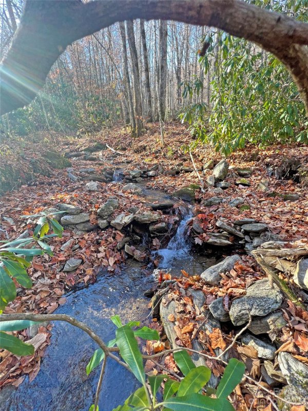 Property image 3 at 104 A Sweetwater Lane, Waynesville, NC 28786