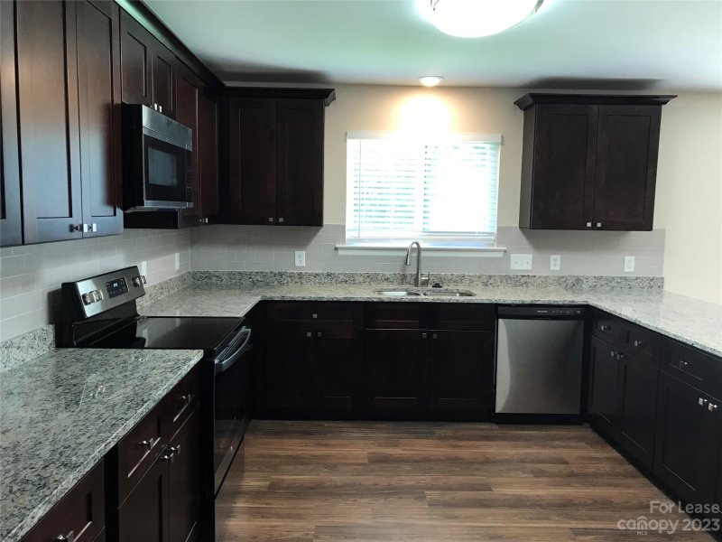 Property image 2 at 2501 Harwood Hills Lane, Charlotte, NC 28214