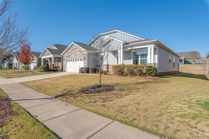 Property image 2 at 720 Wood Lily Drive, Belmont, NC 28012