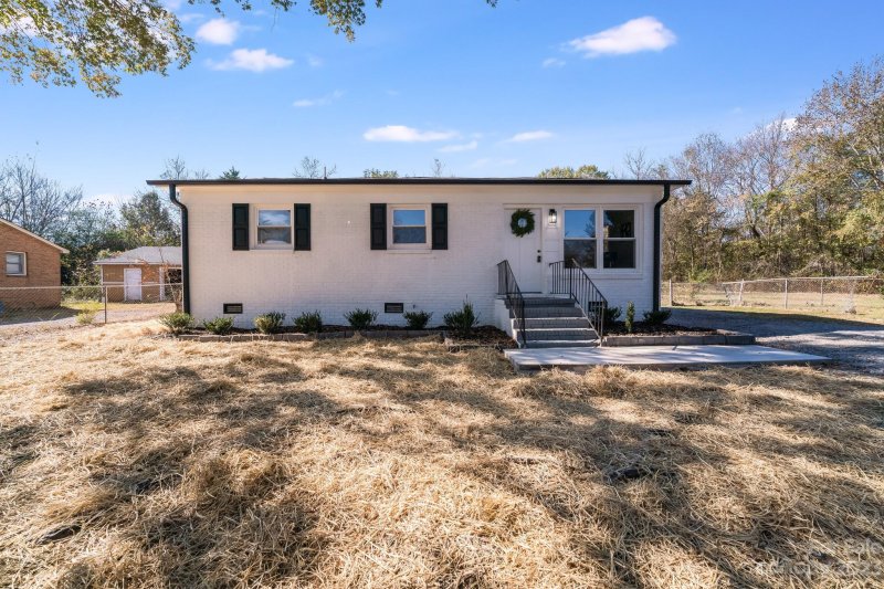Property image 2 at 145 Armstrong Court, Rock Hill, SC 29730