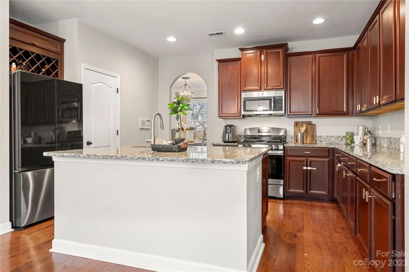 Property image 3 at 831 Irish Green Drive, Lake Wylie, SC 29710