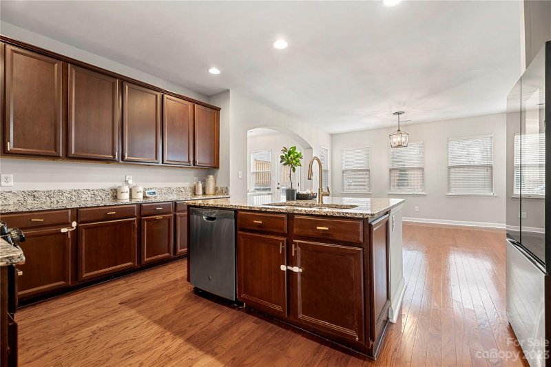 Property image 4 at 831 Irish Green Drive, Lake Wylie, SC 29710