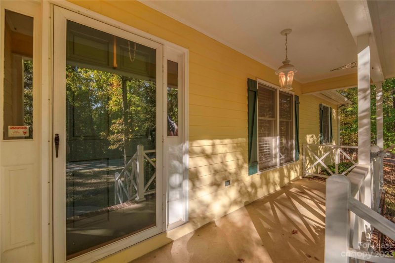 Property image 2 at 2015 Marglyn Drive, Matthews, NC 28105