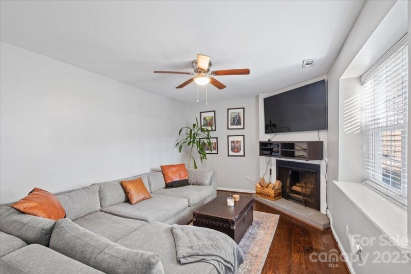 Property image 3 at 8518 Castle Pine Court, Charlotte, NC 28226