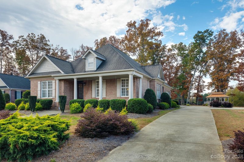 Property image 2 at 1108 Ruthburn Court, Lancaster, SC 29720