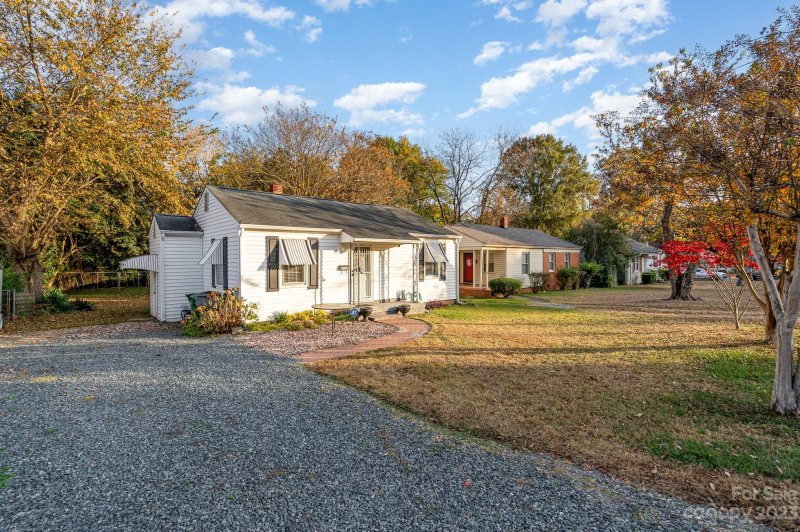 Property image 2 at 1938 Academy Street, Charlotte, NC 28205