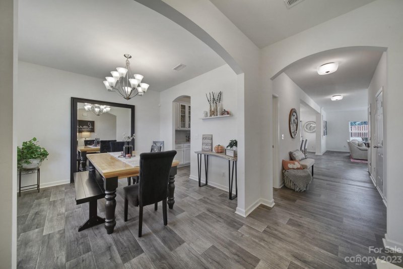 Property image 2 at 1010 Bramcote Lane, Charlotte, NC 28215