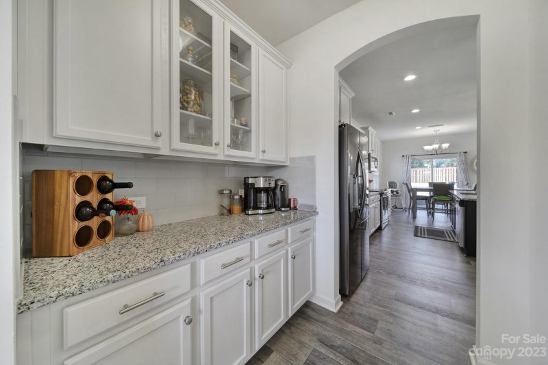 Property image 5 at 1010 Bramcote Lane, Charlotte, NC 28215