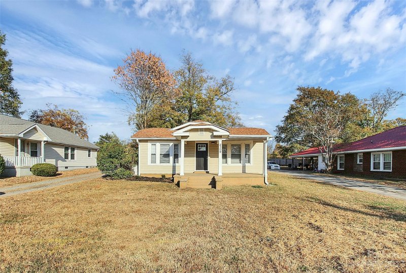 Property image 4 at 2309 Kannapolis Highway, Concord, NC 28027