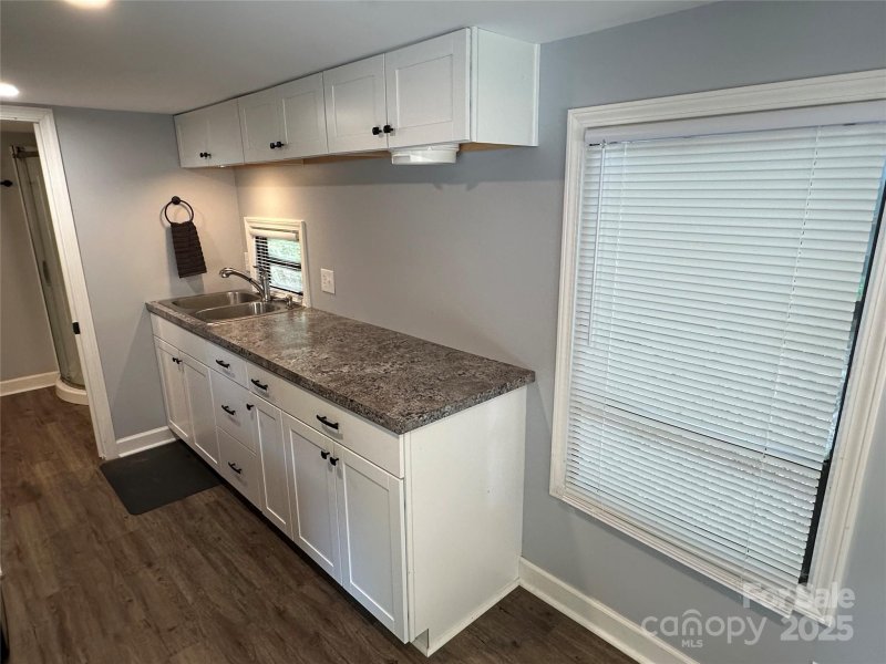 Property image 5 of 112 Sycamore Street in Badin Shores Resort, New London, NC 28127