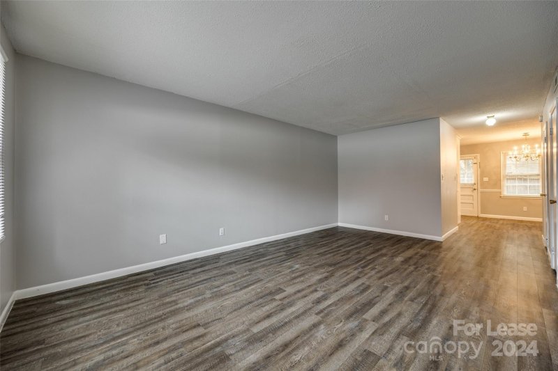 Property image 3 at 921 Nottingham Drive, Gastonia, NC 28054