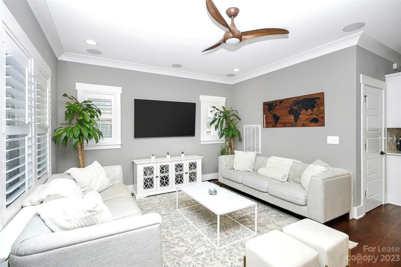 Property image 5 at 632 Waco Street, Charlotte, NC 28204