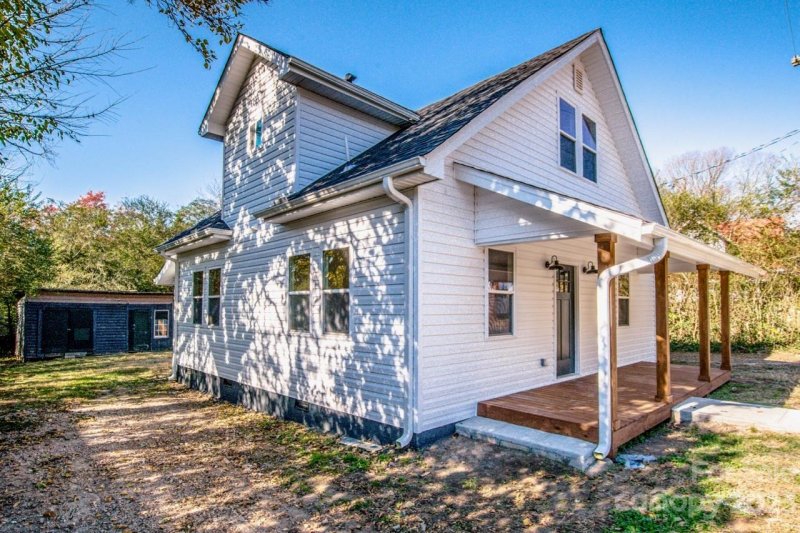 Property image 3 at 113 Doster Avenue, Mooresville, NC 28115