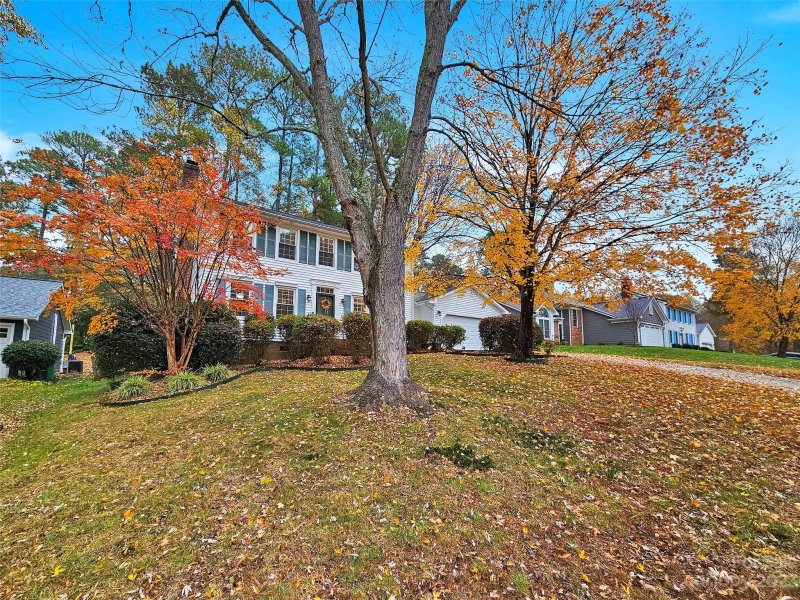 Property image 3 at 9909 Applevalley Court, Charlotte, NC 28269