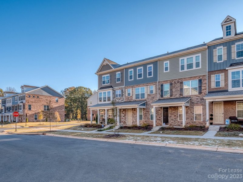 Property image 2 at 10024 Hemingway Place, Mint Hill, NC 28227