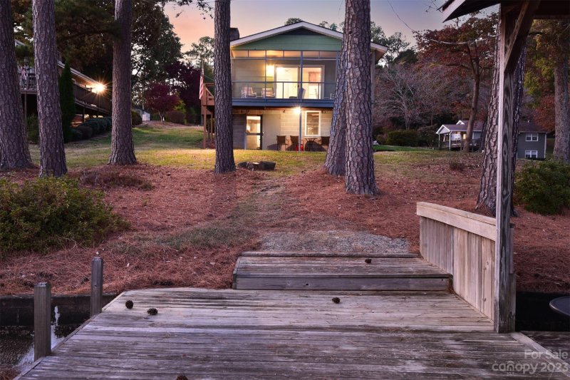 Property image 3 at 618 Fairway Shores Road, Mount Gilead, NC 27306