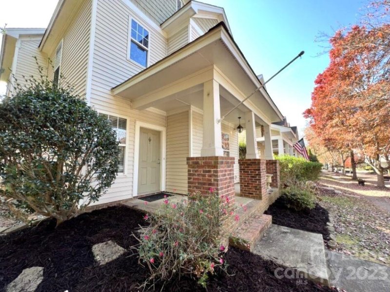 Property image 2 at 11305 Charlotte View Drive, Charlotte, NC 28277