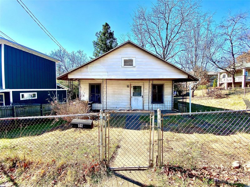 Property image 4 at 107 Bradley Street, Asheville, NC 28806