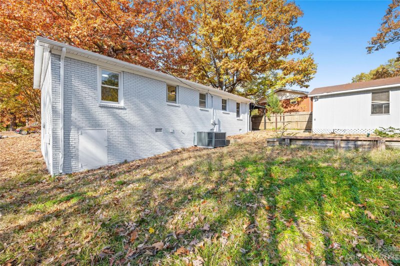 Property image 5 at 1419 Nottingham Road, Kannapolis, NC 28081