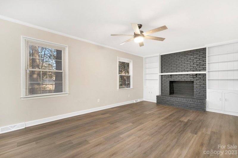 Property image 5 at 7124 Chapparall Lane, Charlotte, NC 28215