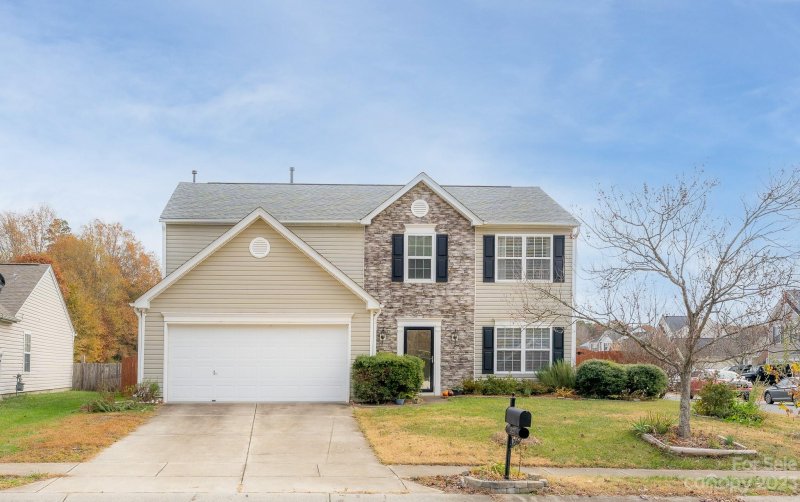 2127 Hunters Trail Drive