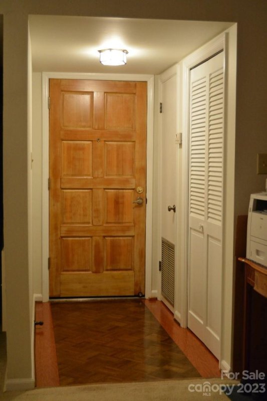 Property image 4 at 3508 Colony Road, Charlotte, NC 28211