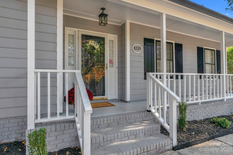 Property image 2 at 8725 Kirchenbaum Drive, Charlotte, NC 28210