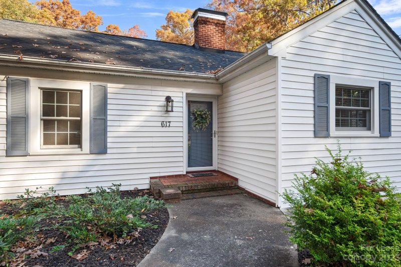 Property image 2 at 617 E Cannon Avenue, Albemarle, NC 28001