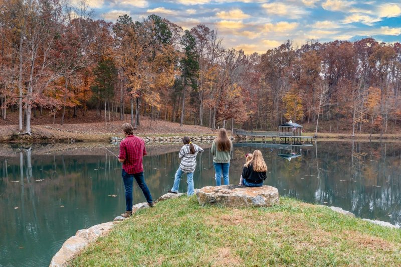 Property image 5 at 4b Ventosa Drive, Denver, NC 28037