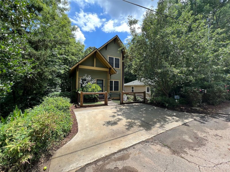 Property image 2 at 44 Wamboldt Avenue, Asheville, NC 28806