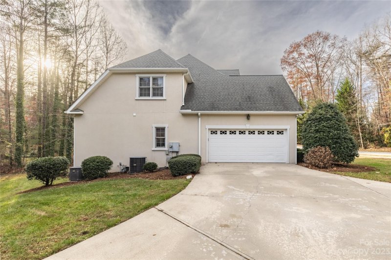 Property image 4 at 80 Fernbrook Way, Hendersonville, NC 28791