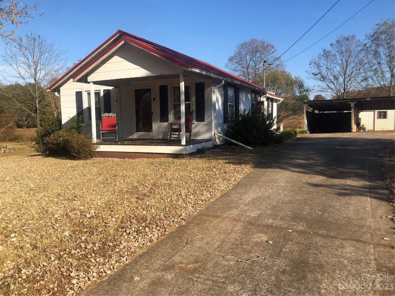 Property image 2 at 339 8th Avenue, Maiden, NC 28650