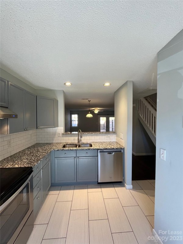 Property image 3 at 7829 Petrea Lane, Charlotte, NC 28227