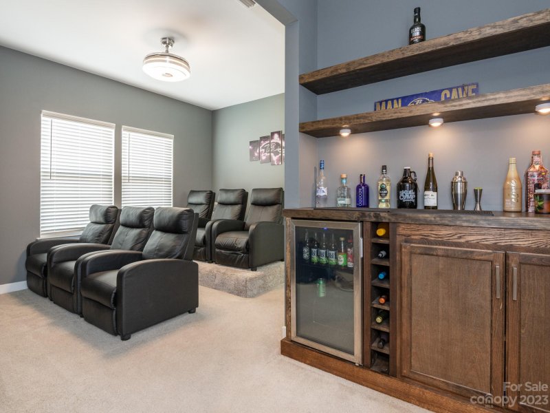 Property image 5 at 10015 Paper Birch Drive, Charlotte, NC 28215