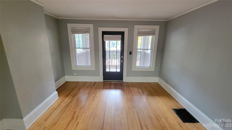 Property image 5 at 522 Oakland Avenue, Charlotte, NC 28204