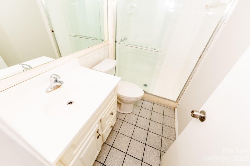 Property image 5 at 7011 Stonington Lane, Charlotte, NC 28227