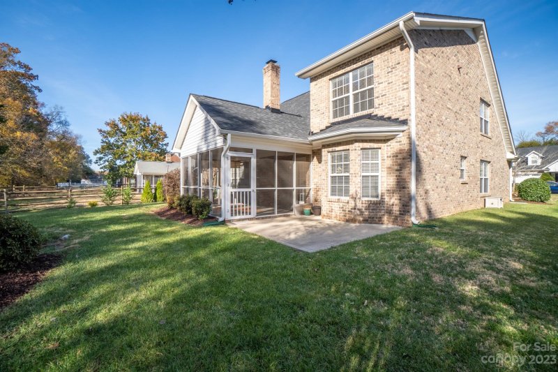 Property image 2 at 800 Juanita Drive, Concord, NC 28027