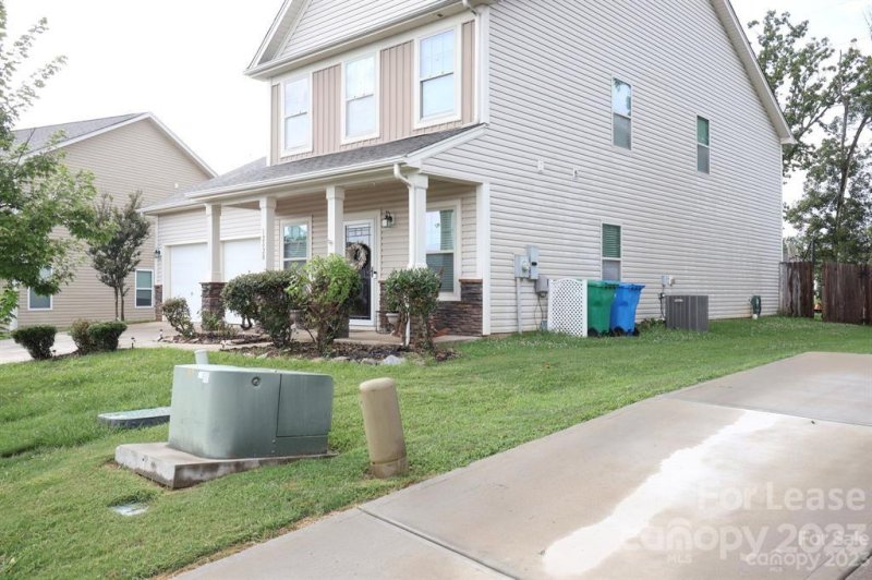 Property image 4 at 12820 Clydesdale Drive, Midland, NC 28107