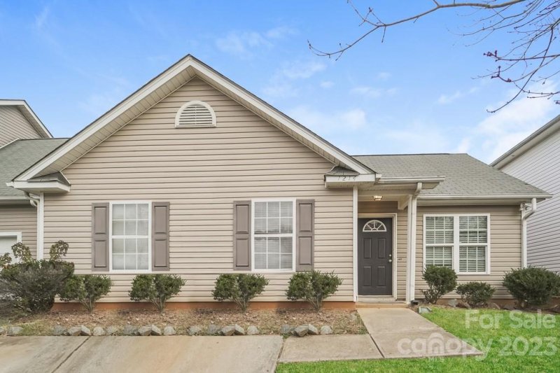 1214 Crandon Drive