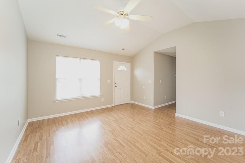 Property image 4 at 1214 Crandon Drive, Charlotte, NC 28216