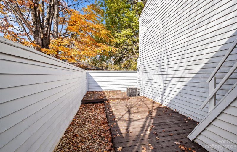 Property image 2 at 6923 Stonington Lane, Charlotte, NC 28227