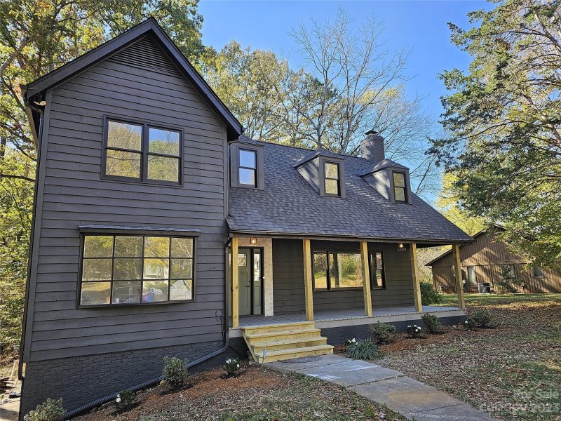 Property image 3 at 7201 Leaves Lane, Charlotte, NC 28213