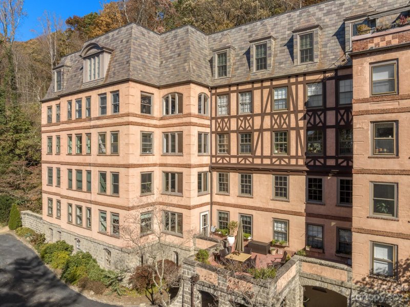 Property image 3 at 185 Macon Avenue, Asheville, NC 28804